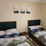 Flat At Prime Location With Wifi And Garden View Near Cai Airport