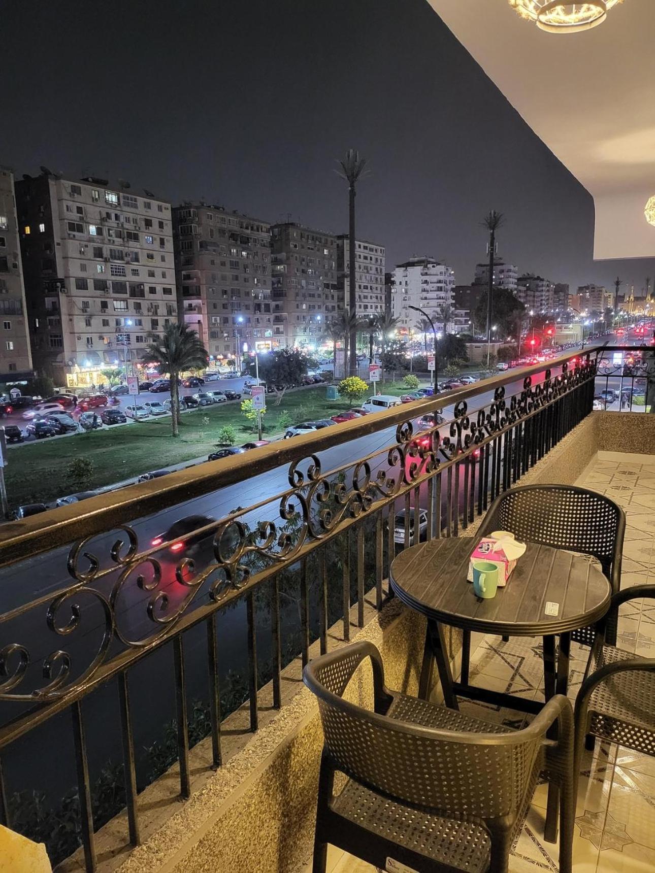 Flat At Prime Location With Wifi And Garden View Near Cai Airport