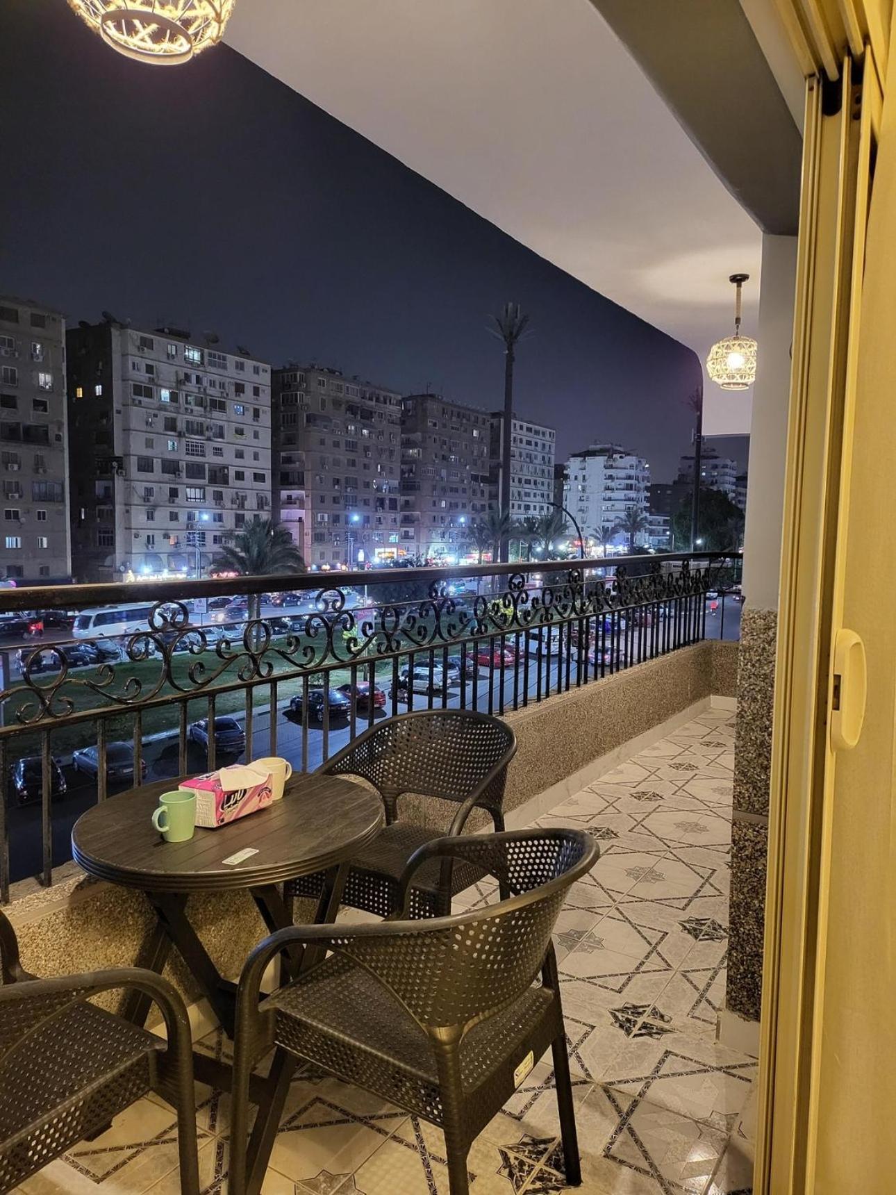 Flat At Prime Location With Wifi And Garden View Near Cai Airport Apartamento Cairo