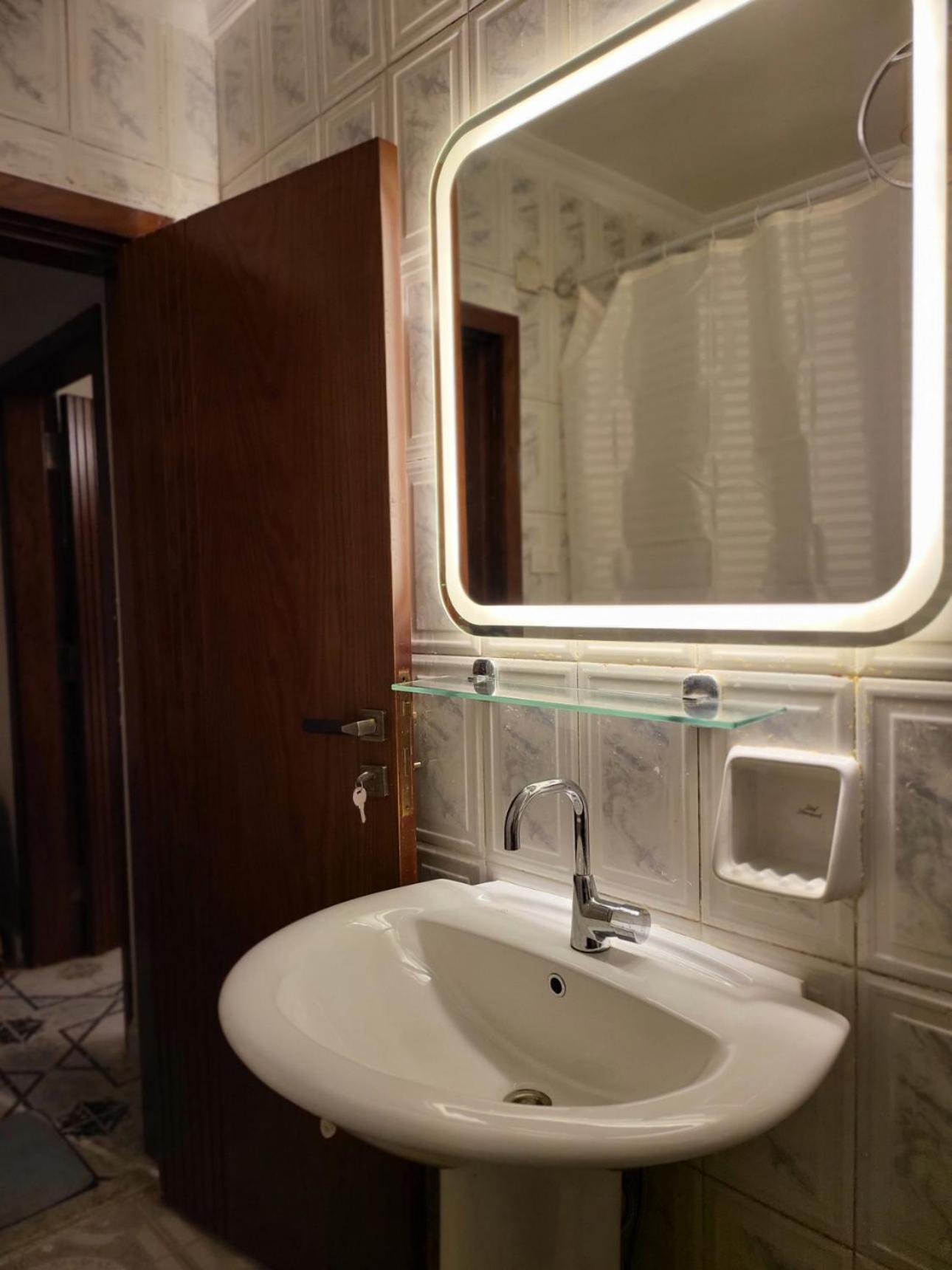 Flat At Prime Location With Wifi And Garden View Near Cai Airport * Cairo