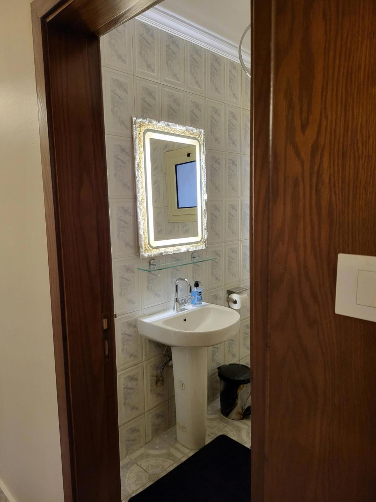 Apartamento Flat At Prime Location With Wifi And Garden View Near Cai Airport *