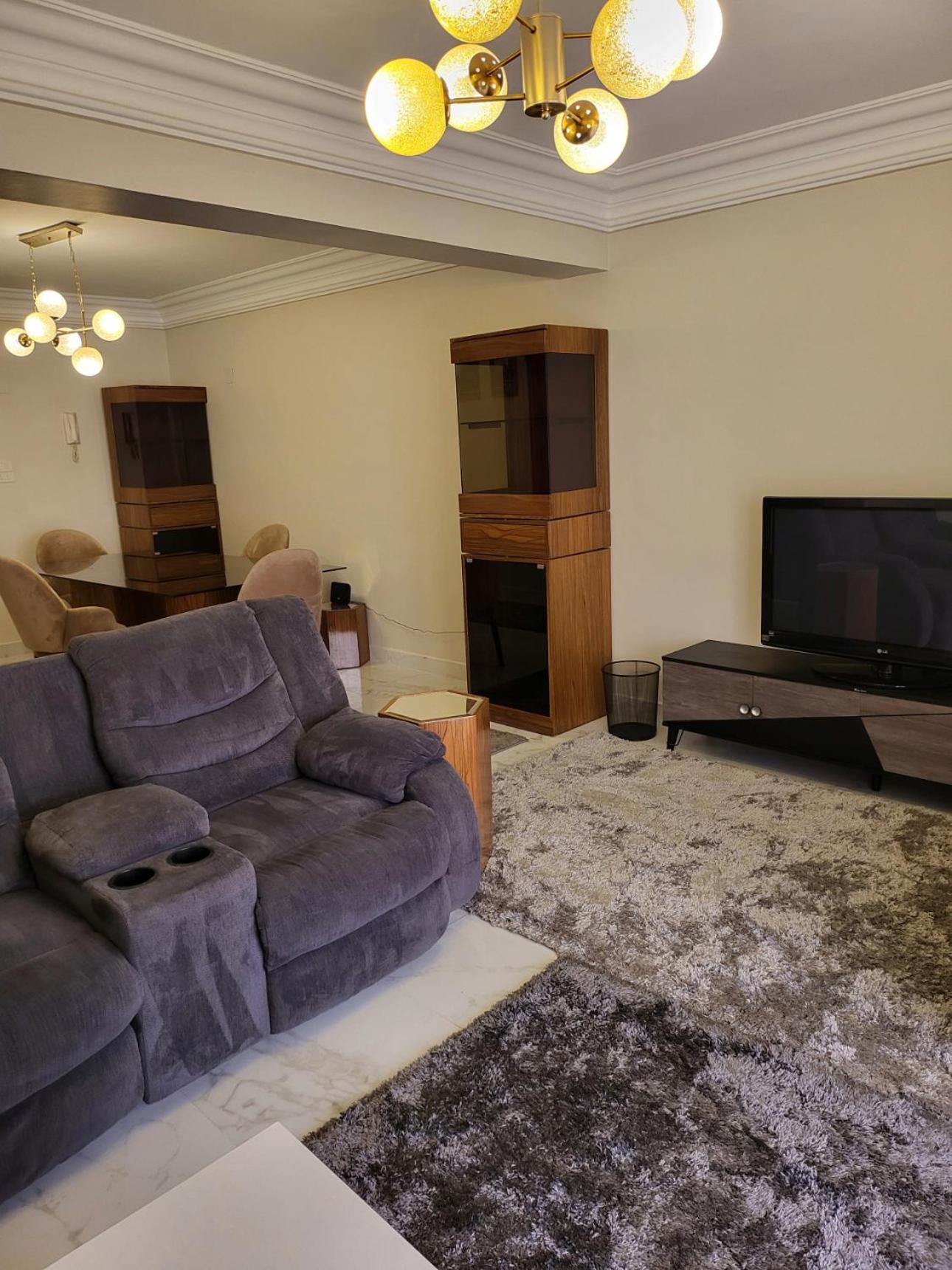 Apartamento Flat At Prime Location With Wifi And Garden View Near Cai Airport
