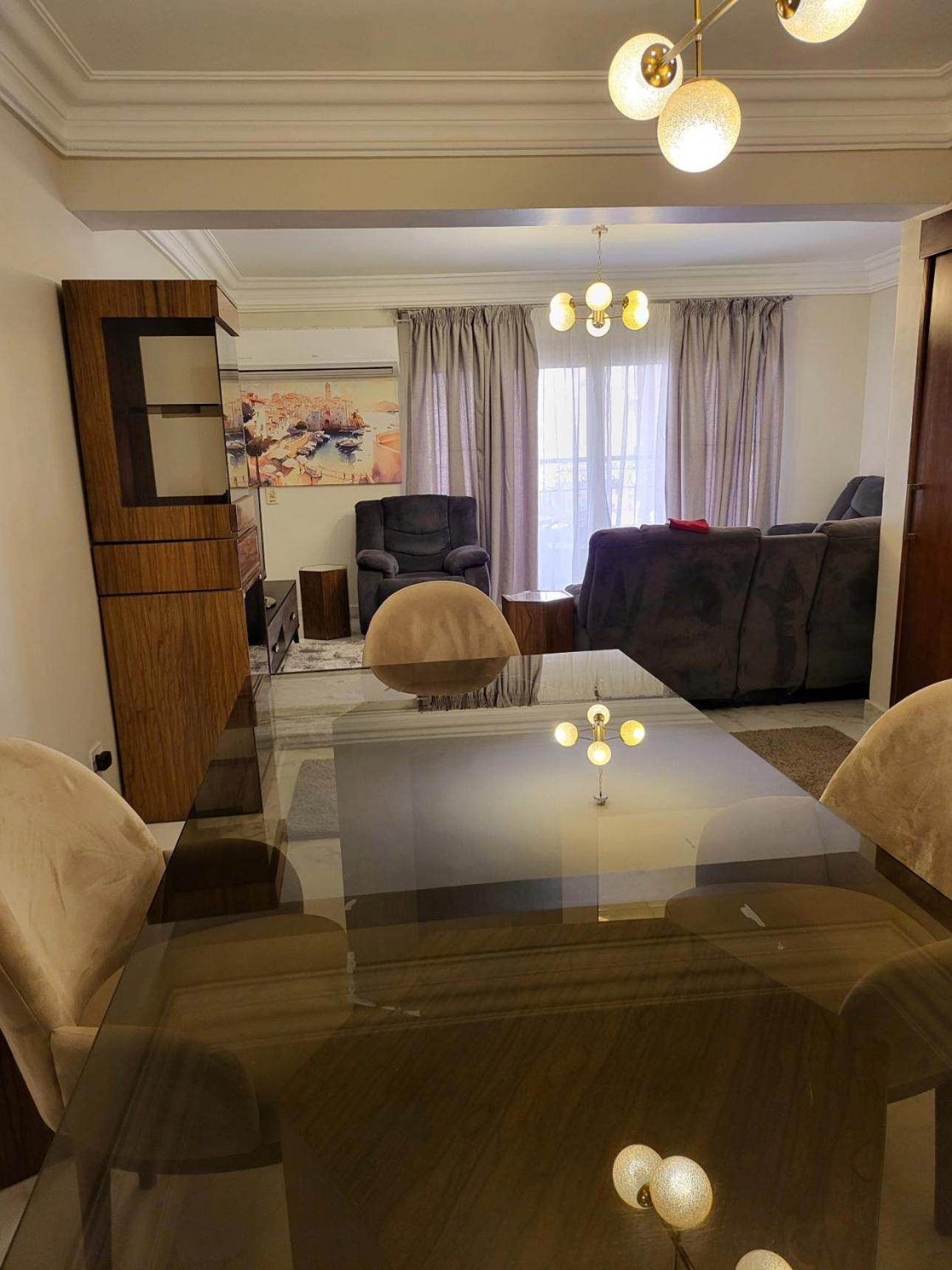 Flat At Prime Location With Wifi And Garden View Near Cai Airport *